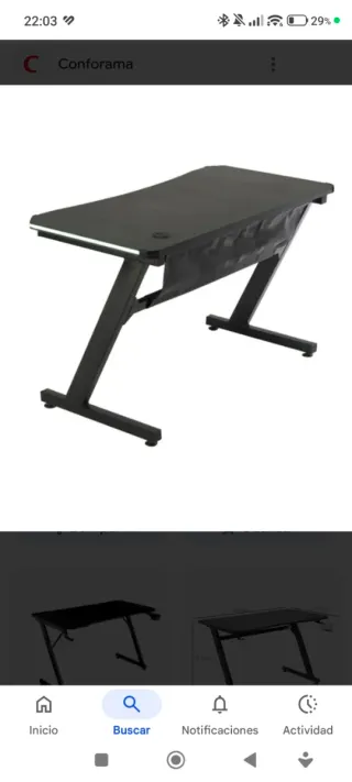 PC Gaming con luces LED con teclado y ratón.