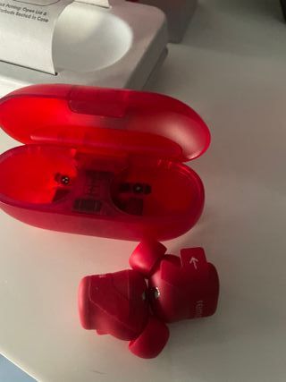 Beats Solo Buds Rojos
