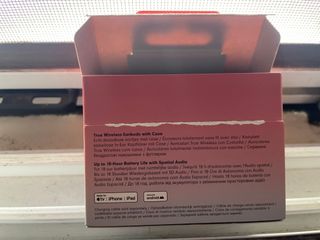 Beats Solo Buds Rojos