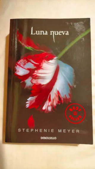 Libro Luna Nueva
