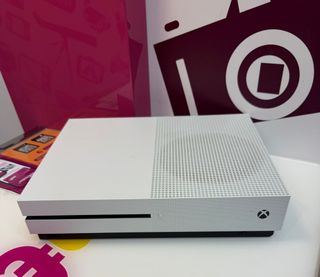 Consola Xbox One S 1681 1t