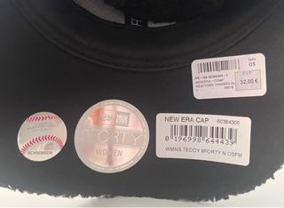 Gorra New Era Teddy Borreguito Negra