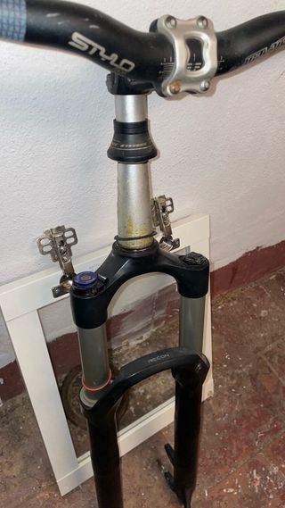 Horquilla y manillar de bicicleta