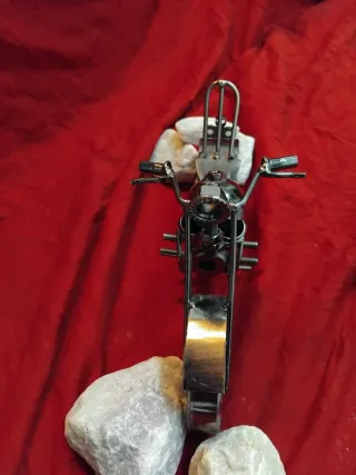 Escultura de Motocicleta