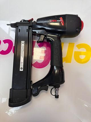 Clavadora Neumatica CEVIK PRO Kombi R16/50 Con Presión Máx