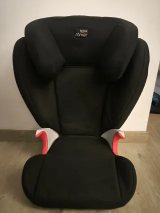 Silla coche Britax Römer ( No tiene Isofix)