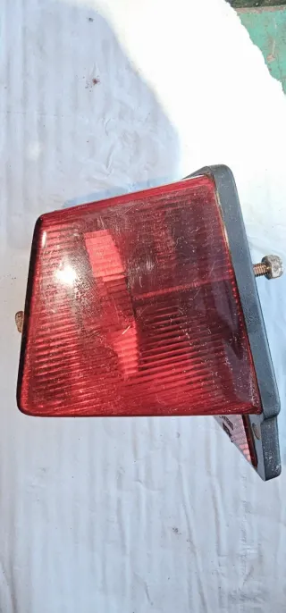 Piloto trasero Cagiva con varilla