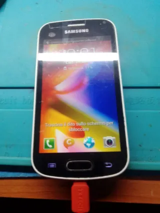 Samsung Galaxy S Duos GT-S7562 blu