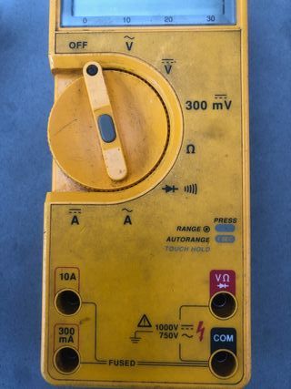 Multímetro Fluke 23