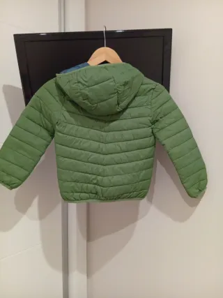 Chaqueta niño verde reversible talla 6