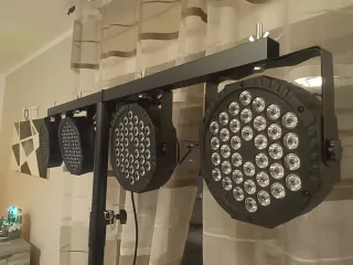 4 x Faretti LED Par 36x3W RGBW +stativo DJ  set