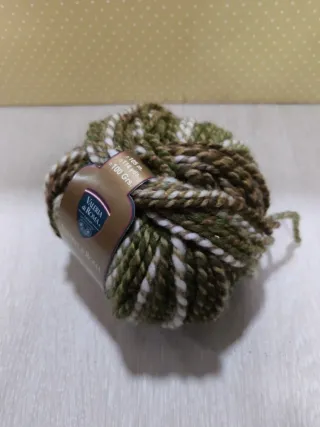 1 Ovillo Lana Berlín verdes -  Valeria di Roma