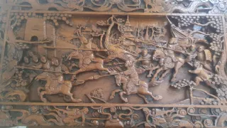 Dos baúles chinos tallados en madera