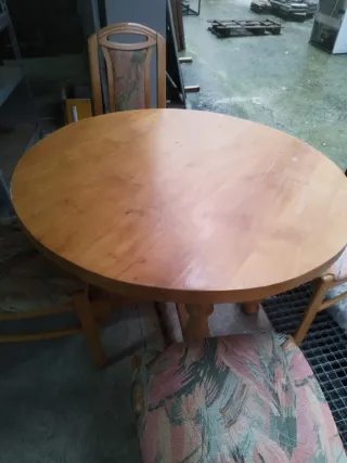 Mesa redonda comedor + 4 sillas