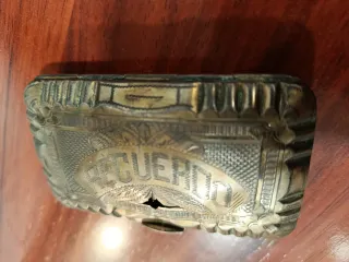 Antigua caja burilada Recuerdo