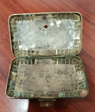 Antigua caja burilada Recuerdo