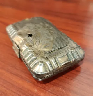 Antigua caja burilada Recuerdo