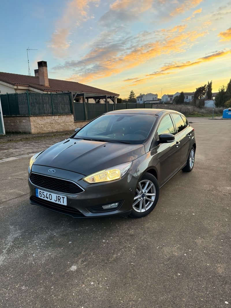 Ford Focus Diesel 90.000 km - foto 1