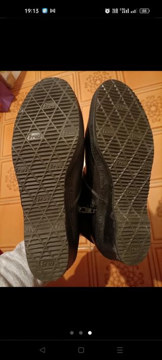 Stivaletti tronchetti pelo interno neri pelle Frau