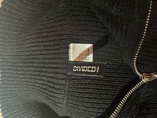 Jersey negro con cremallera