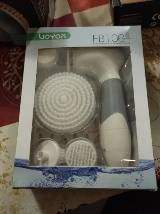 Uoyox FB100 Exfoliación Facial 5 en 1