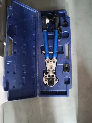 Prensa manual para tuberías