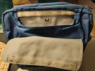 Maletín Adolfo Domínguez azul