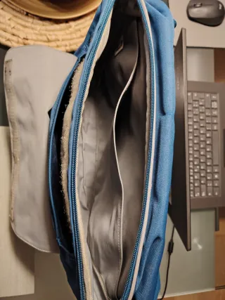 Maletín Adolfo Domínguez azul