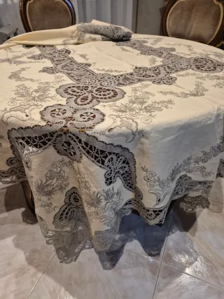Tovaglia Vintage in lino da 12 Ecrù con Ricami