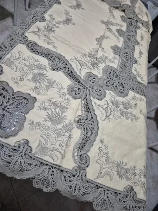 Tovaglia Vintage in lino da 12 Ecrù con Ricami