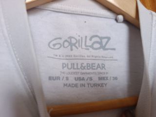 Camiseta Gorillaz Pull&Bear Blanca Talla S