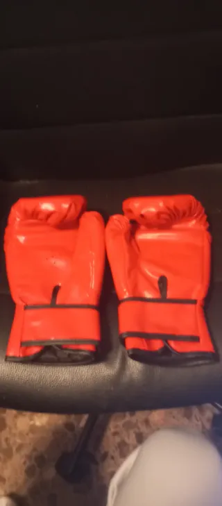 Guantes de Boxeo Rojos