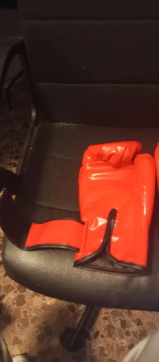 Guantes de Boxeo Rojos