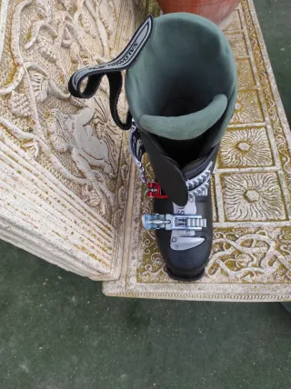 Botas de nieve talla 42. Salomón. Nuevas. Poco uso