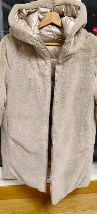 Abrigo reversible mujer.