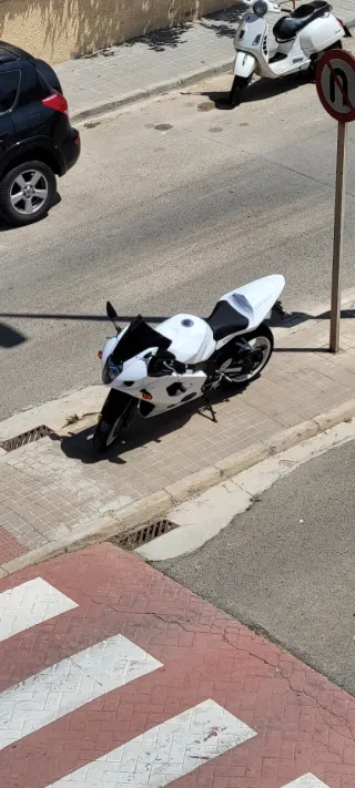 Tapa colín Suzuki GSXR 1000