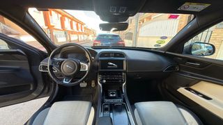 Jaguar XE 2018
