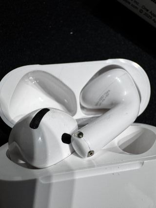 AirPods 4 ANC - Como Nuevos + Garantía