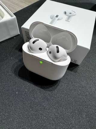 AirPods 4 ANC - Como Nuevos + Garantía