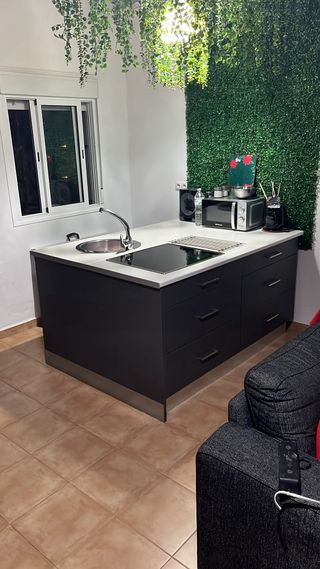 Alquiler de parcela con piscina, chimenea y barbac