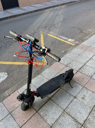 Patinete Eléctrico con Luces LED