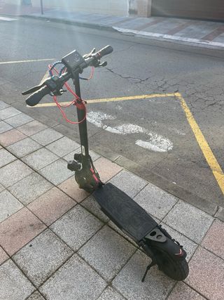 Patinete Eléctrico con Luces LED