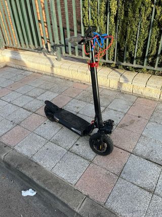 Patinete Eléctrico con Luces LED