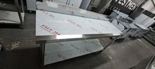 Mesa de trabajo mueral acero inoxidable hostelería