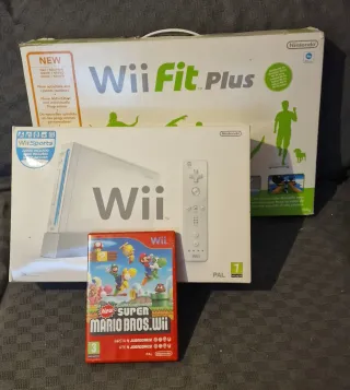 Consola Nintendo Wii + Wii Fit Plus + Mario Wii