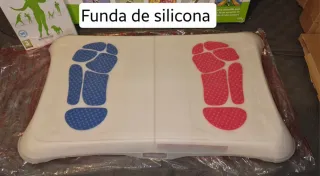 Consola Nintendo Wii + Wii Fit Plus + Mario Wii