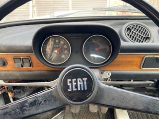 SEAT 127