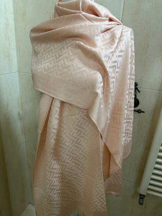 Foulard Fendi donna rosa beige