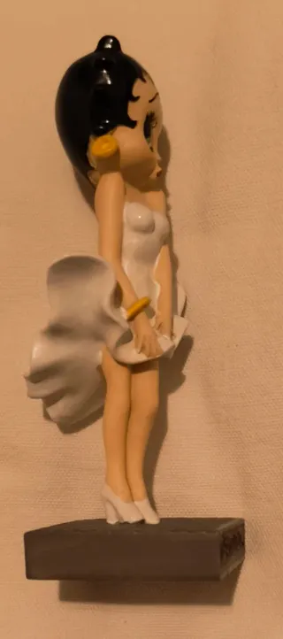 Figura Betty Boop Vestido Blanco