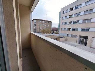 Piso en alquiler en Salvador Allende en Zaragoza